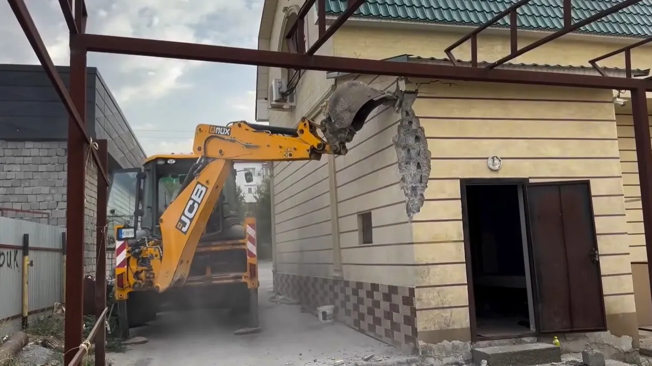 Шымкент заңсыз құрылыс Шымкент заңсыз құрылыс фото на taspanews.kz от 02 августа 2024 17:19