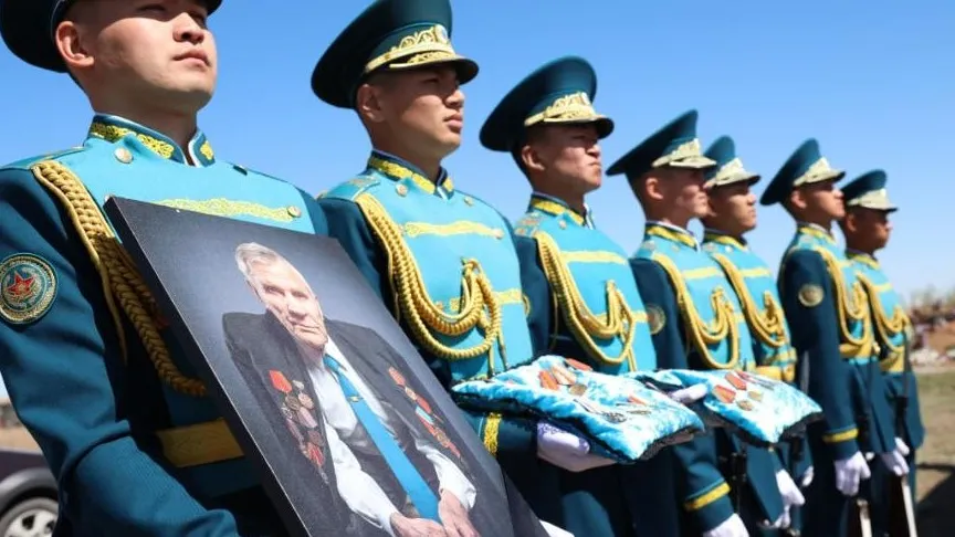 Қорғаныс Соғыс фото на taspanews.kz от 30 апреля 2025 19:50